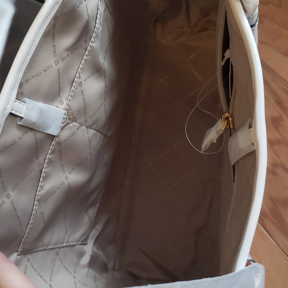 MK tote - Picture 5 of 5